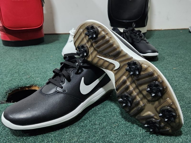 Zapatos de golf nike 10