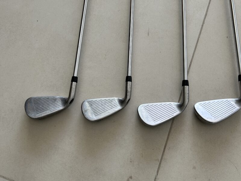 Set de hierros Callaway RZR x del 4 al pitch, vara de acero uniflex.