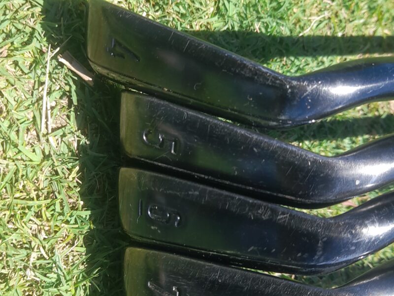 Hierros Callaway Razr X Black grafito regular.