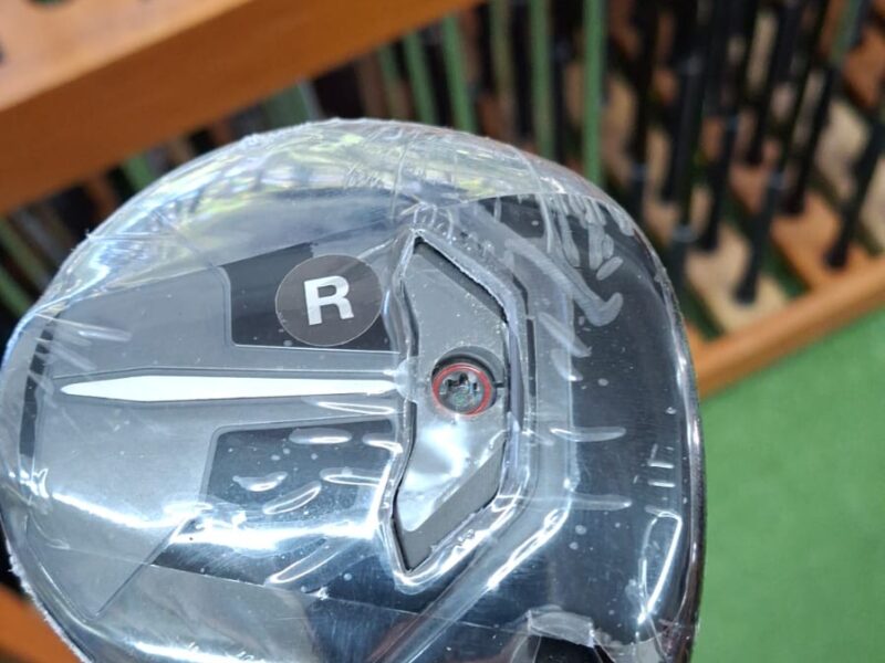 Madera 5 Titleist Tsr2 vara stiff. Nueva!!